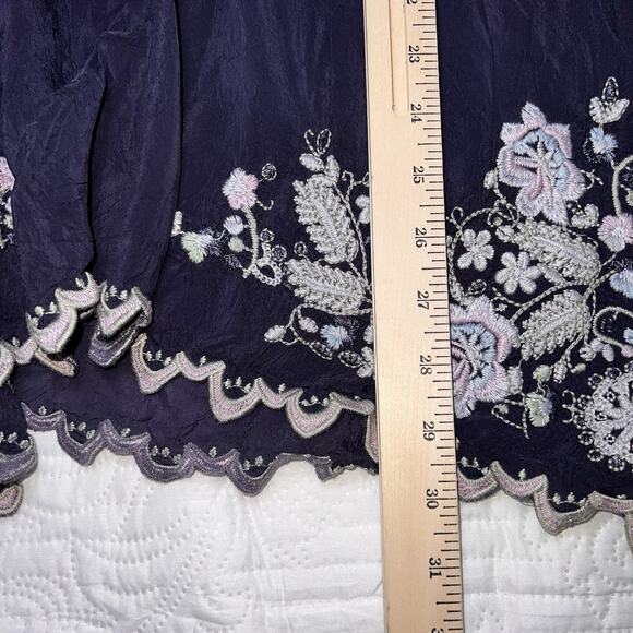 Johnny Was Tunic Top Size XS Blue Gray Floral Mayan Embroidered Blouse Boho - Picture 7 of 16